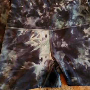 Lululemon workout pants